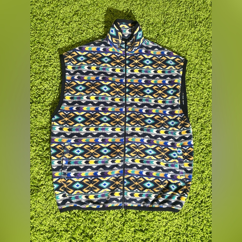 Men’s cozy geometric vest